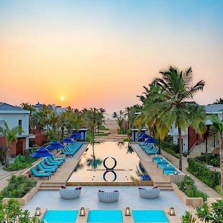 Azaya Beach Resort Goa Бенаулим Екстериор снимка