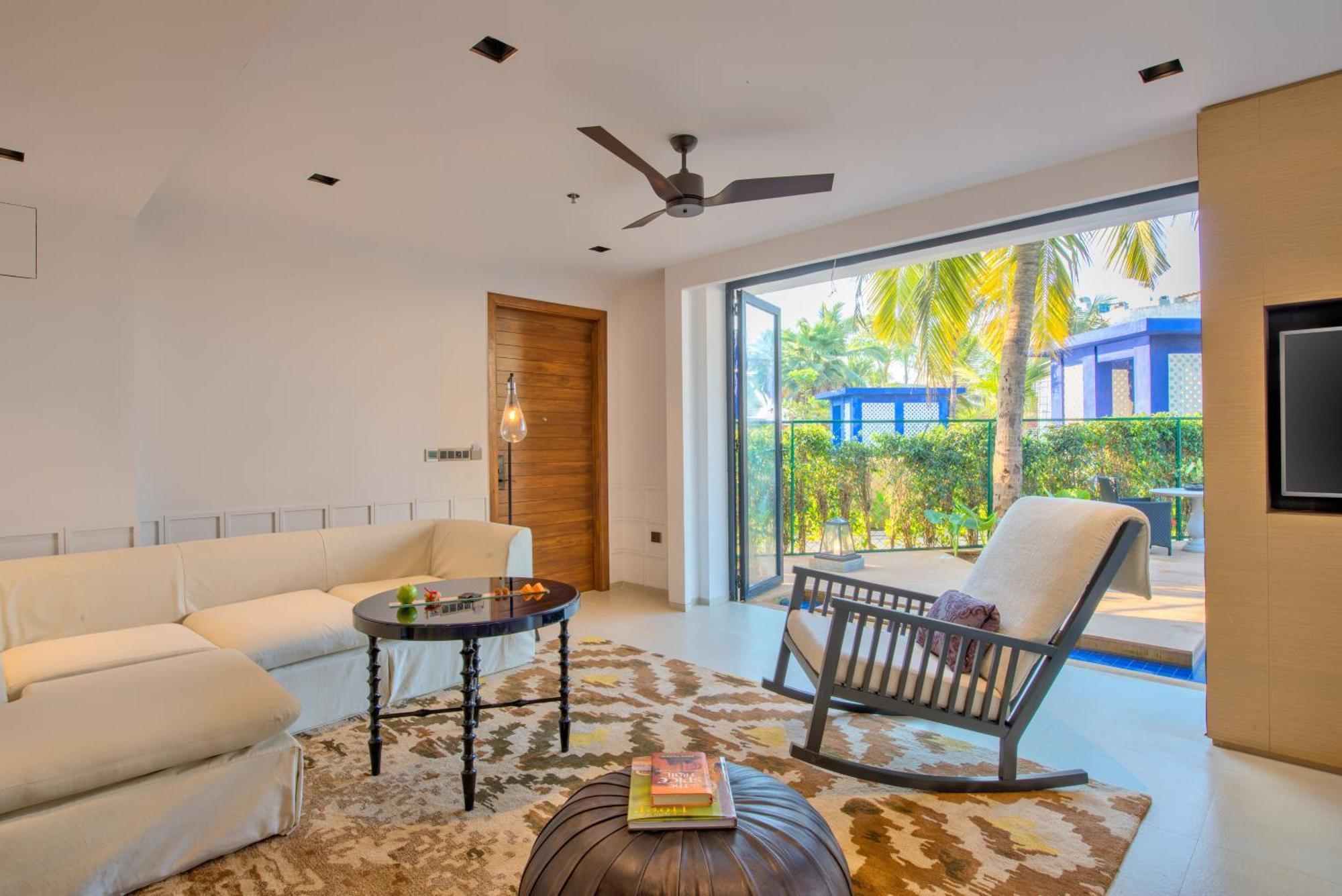 Azaya Beach Resort Goa Бенаулим Екстериор снимка