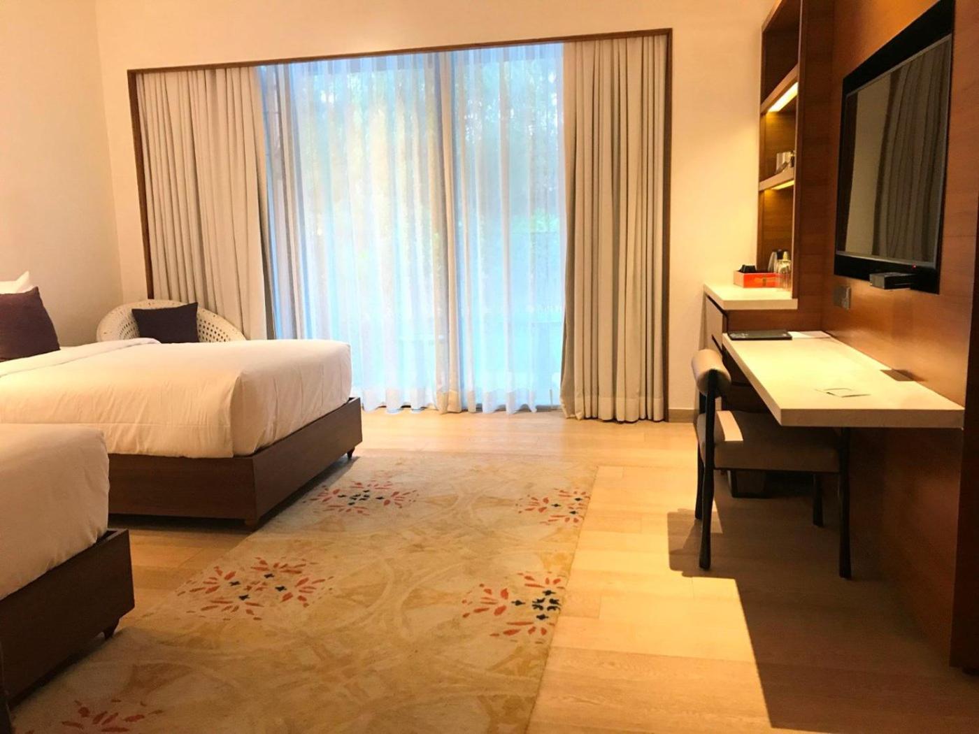 Azaya Beach Resort Goa Бенаулим Екстериор снимка