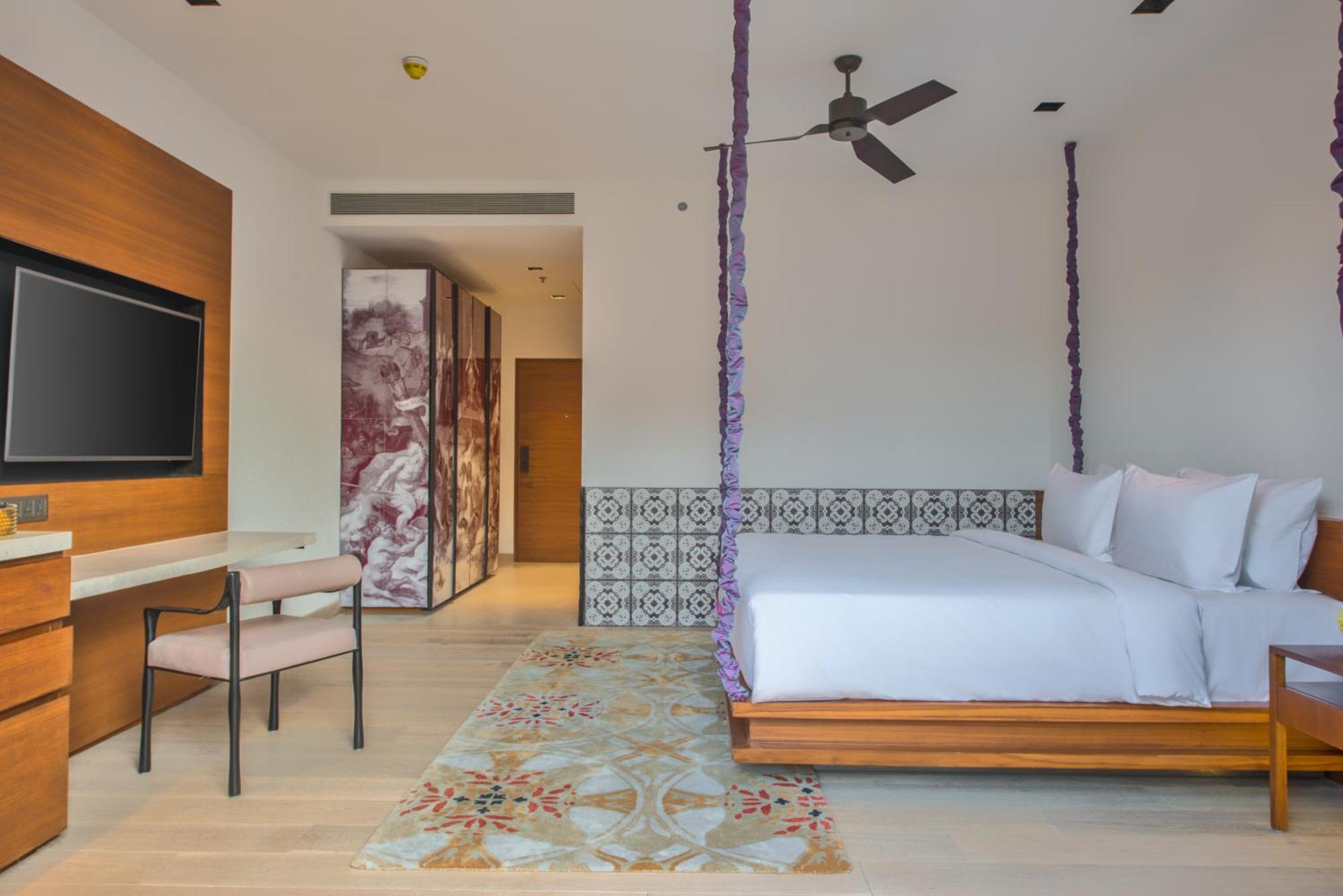 Azaya Beach Resort Goa Бенаулим Екстериор снимка