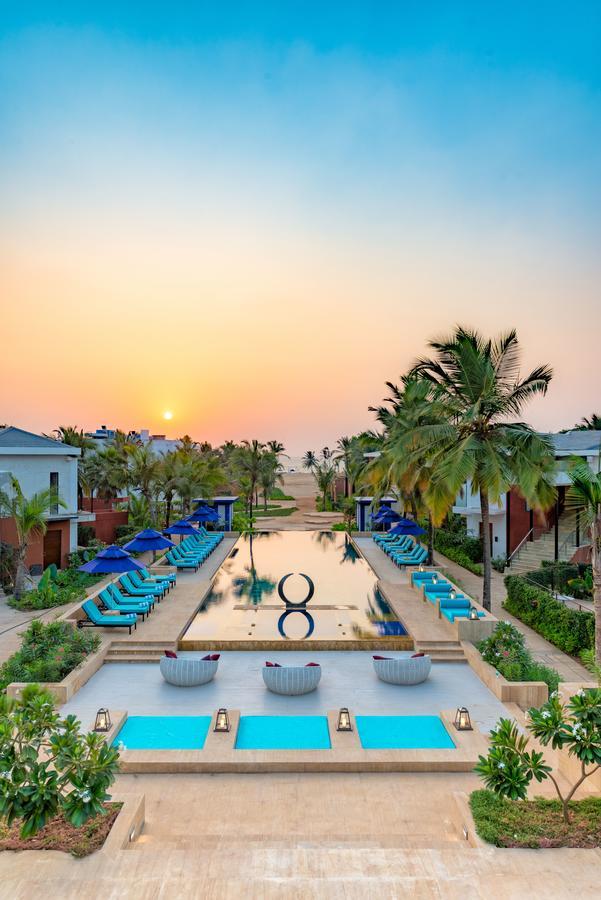 Azaya Beach Resort Goa Бенаулим Екстериор снимка