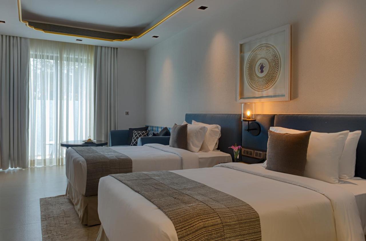 Azaya Beach Resort Goa Бенаулим Екстериор снимка